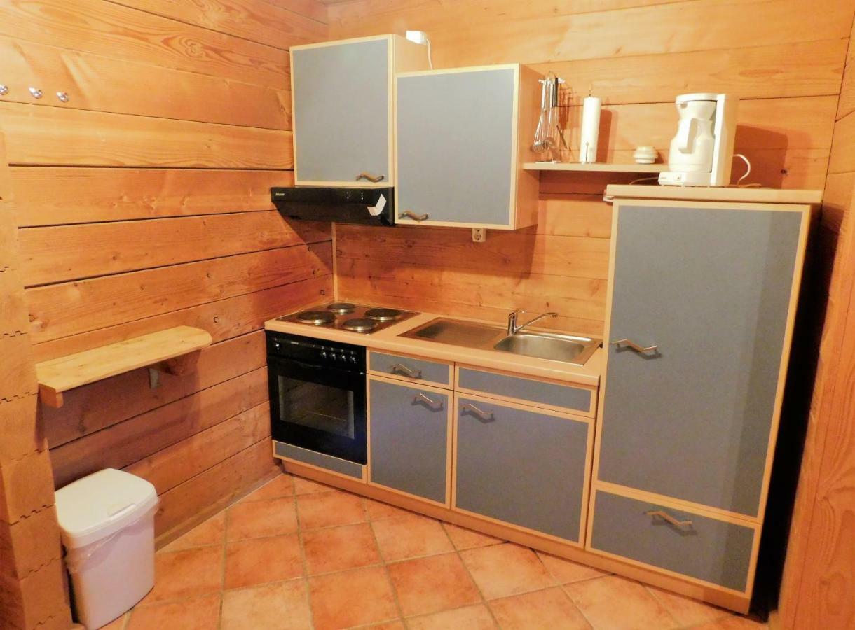 Blockhaus-Ferienpark Eisenschmitt Buitenkant foto