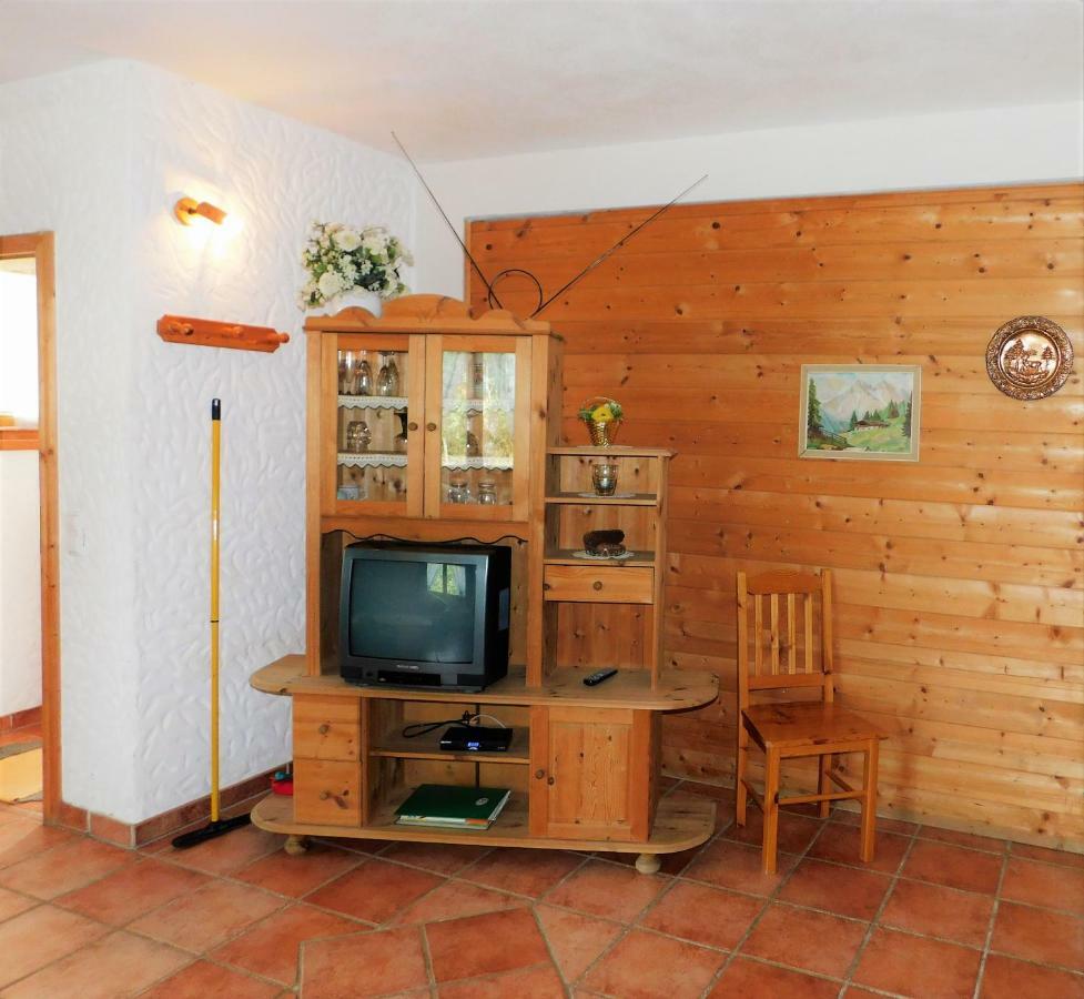 Blockhaus-Ferienpark Eisenschmitt Buitenkant foto